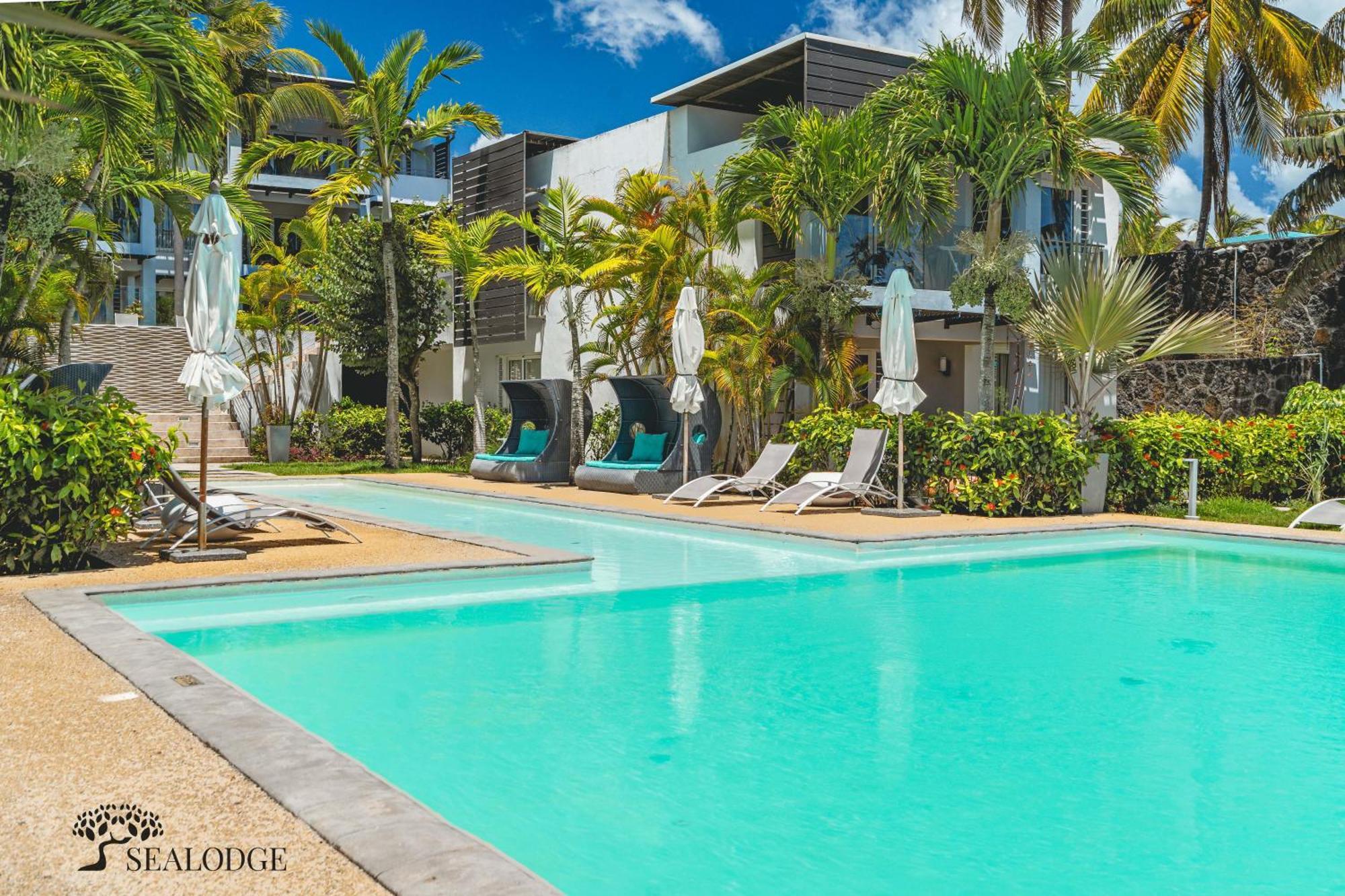Kanope Bay - Holiday Beachfront Apartments Pointe aux Biches Eksteriør bilde