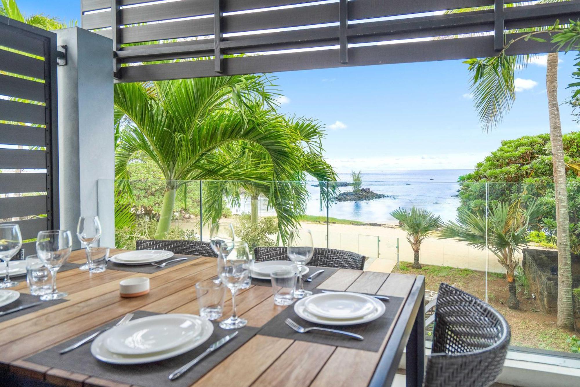 Kanope Bay - Holiday Beachfront Apartments Pointe aux Biches Eksteriør bilde