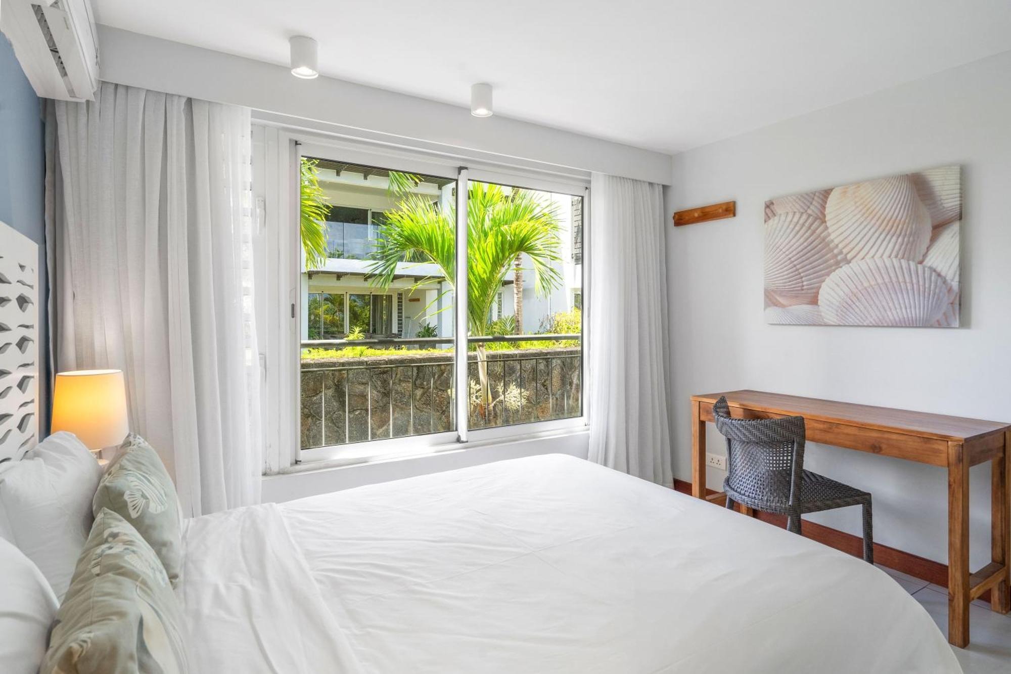 Kanope Bay - Holiday Beachfront Apartments Pointe aux Biches Eksteriør bilde