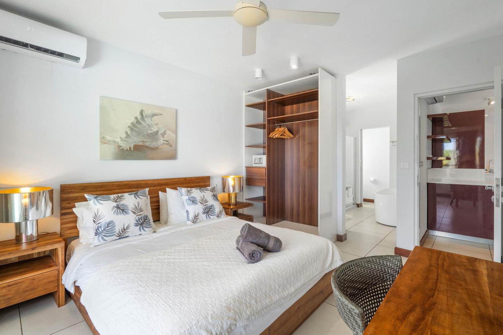 Kanope Bay - Holiday Beachfront Apartments Pointe aux Biches Eksteriør bilde
